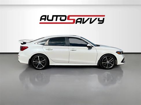 Used 2024 Honda Civic Touring image 8