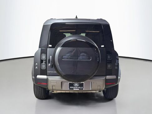 Used 2026 Land Rover Defender 110 S AWD/4WD image 4