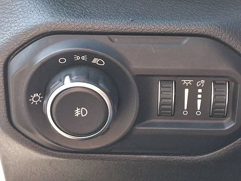 Used 2021 Jeep Wrangler Unlimited Sport AWD/4WD image 23