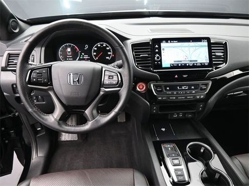Used 2025 Honda Ridgeline Black Edition image 25
