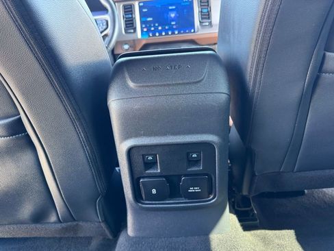 Used 2023 Ford Bronco Outer Banks w/ Sasquatch Package image 19