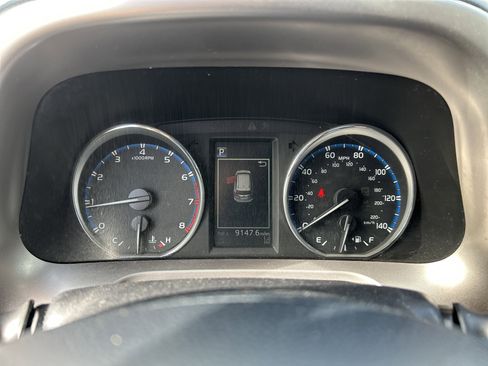 Used 2017 Toyota RAV4 Limited image 21