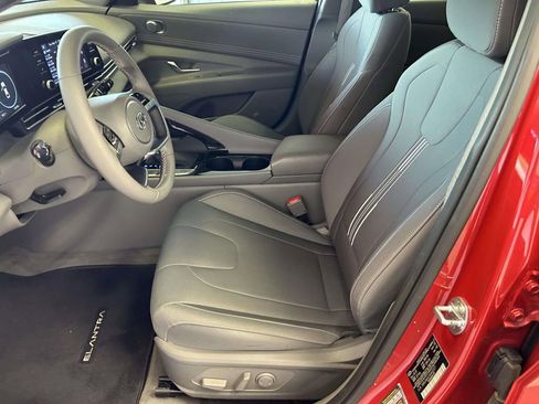 Used 2021 Hyundai Elantra SEL w/ Convenience + Premium Package FWD image 14