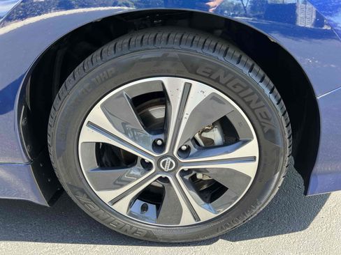 Used 2018 Nissan Leaf SV w/ Protection Package image 77