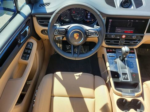 New 2026 Porsche Macan image 21