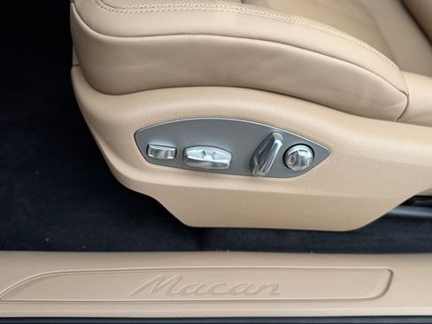 New 2026 Porsche Macan image 16