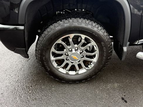 Certified 2026 Chevrolet Silverado 2500 LT w/ Z71 Chrome Sport Edition AWD/4WD image 9