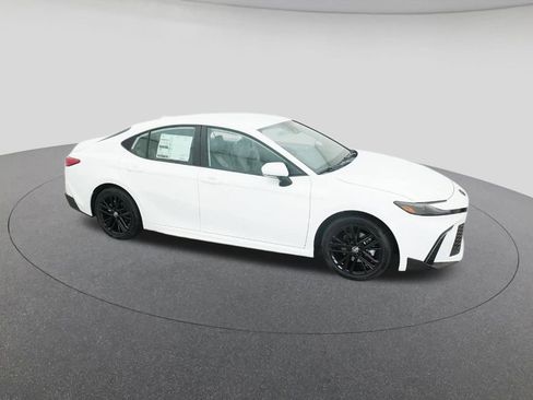 New 2026 Toyota Camry SE image 12