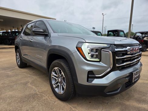 Used 2025 GMC Terrain Elevation FWD image 3