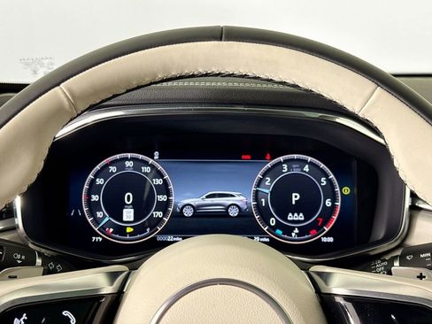 Used 2025 Jaguar F-PACE R-Dynamic S image 10