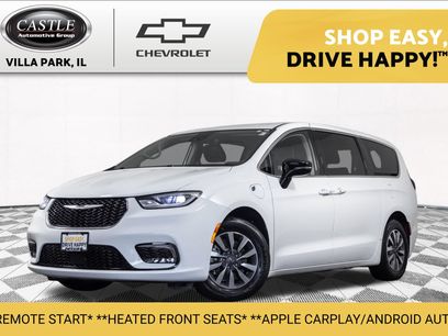 Used 2024 Chrysler Pacifica Limited