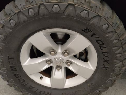 Used 2021 RAM 1500 Tradesman w/ Chrome Plus Package image 31