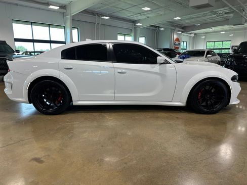 Used 2022 Dodge Charger Scat Pack RWD image 10