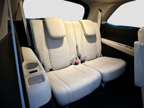 Used 2022 Mercedes-Benz GLS 450 4MATIC image 29