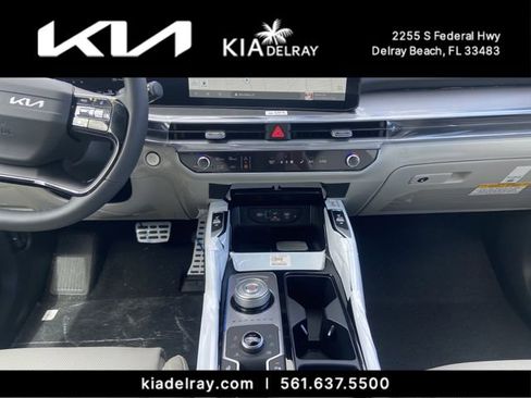 New 2026 Kia Sorento SX Prestige image 13