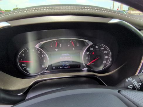 Used 2025 Chevrolet Blazer LT AWD/4WD image 16