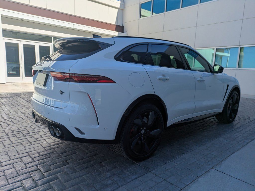 New 2026 Jaguar F-PACE SVR AWD/4WD image 4