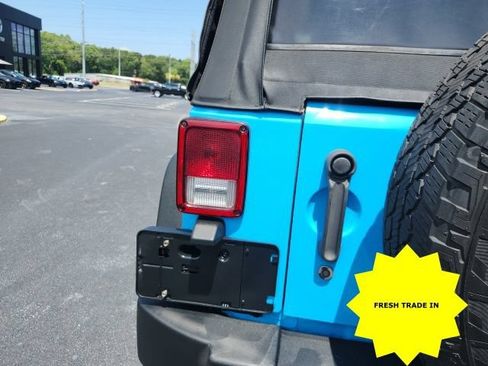 Used 2017 Jeep Wrangler Sport w/ Quick Order Package 24S AWD/4WD image 26