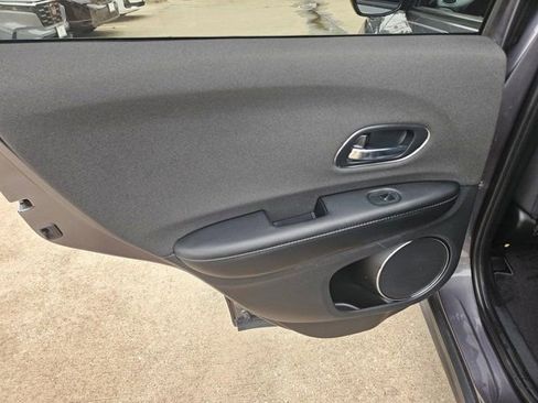 Used 2022 Honda HR-V EX image 12