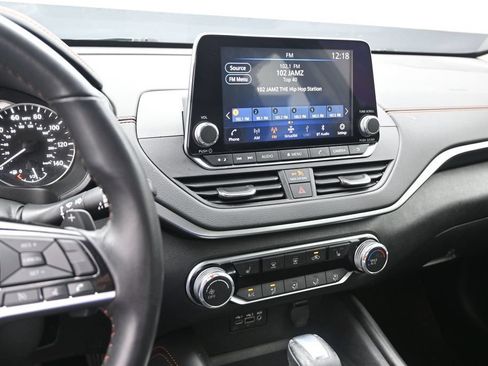Used 2021 Nissan Altima 2.5 SR w/ SR Premium Package FWD image 24