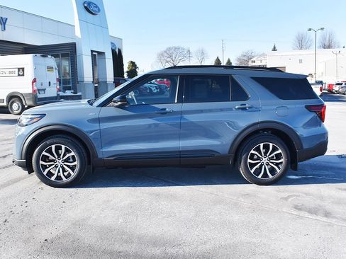 New 2026 Ford Explorer ST-Line AWD/4WD image 2