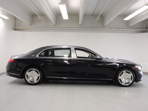 Certified 2022 Mercedes-Benz Maybach S 580 4MATIC image 5