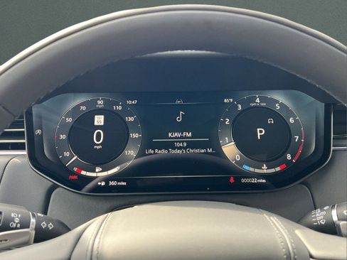 New 2025 Land Rover Range Rover SE image 36