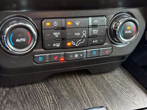 Used 2021 Ford F250 Lariat w/ Lariat Ultimate Package image 38