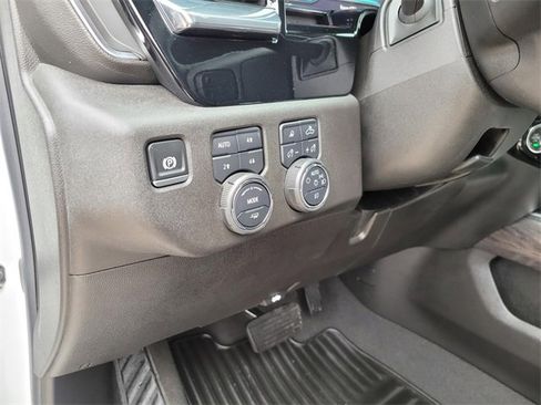 Certified 2025 Chevrolet Silverado 2500 LTZ w/ LTZ Convenience Package image 21