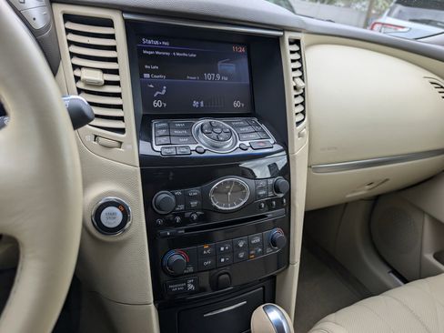 Used 2011 INFINITI FX35 2WD w/ Premium Pkg image 20