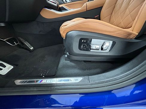 Used 2025 BMW X5 M60i w/ Parking Assistance Package image 31