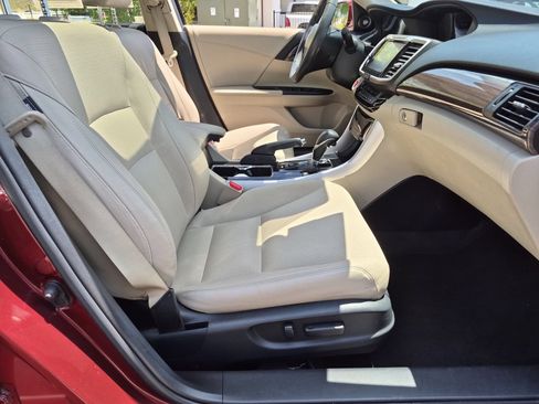 Used 2017 Honda Accord EX-L image 31