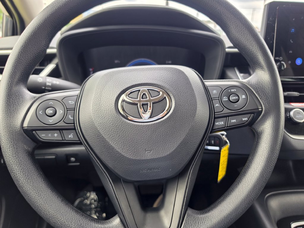 Used 2026 Toyota Corolla LE FWD image 16