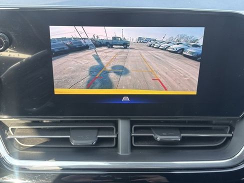 Used 2024 Chevrolet Trax RS w/ Driver Confidence Package image 27