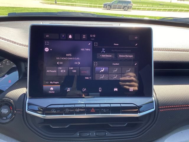 Used 2024 Jeep Compass Trailhawk w/ Trailer Tow Group AWD/4WD image 15