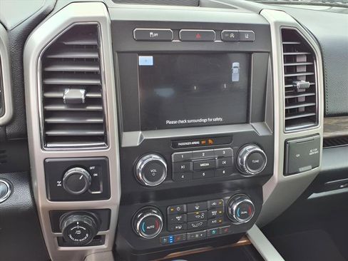 Used 2020 Ford F150 Lariat image 8