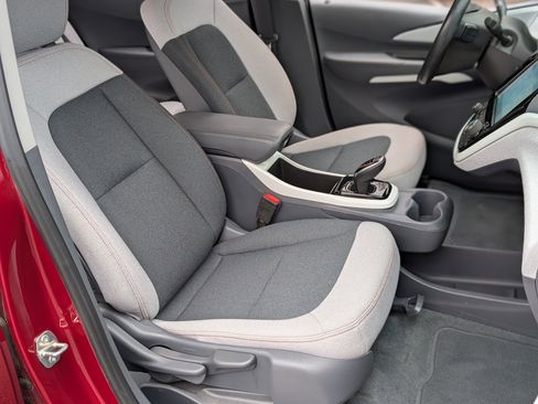 Used 2020 Chevrolet Bolt LT image 20