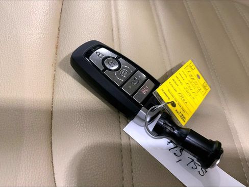 Used 2019 Ford Edge SEL w/ Equipment Group 201A FWD image 19