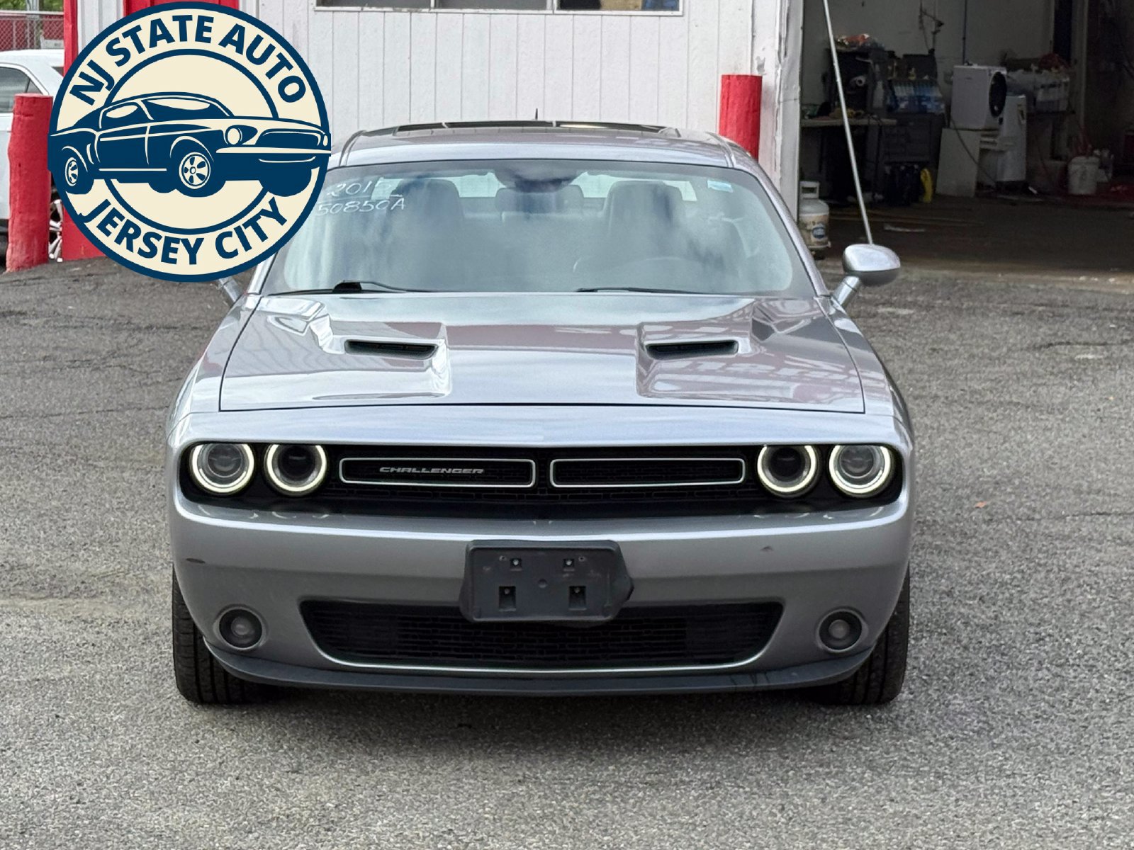 Used 2015 Dodge Challenger SXT Plus RWD image 2