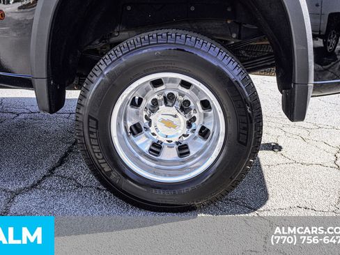 Used 2024 Chevrolet Silverado 3500 High Country image 16