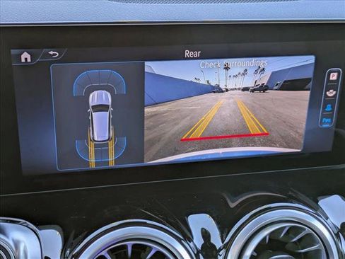 Certified 2025 Mercedes-Benz GLB 250 image 16