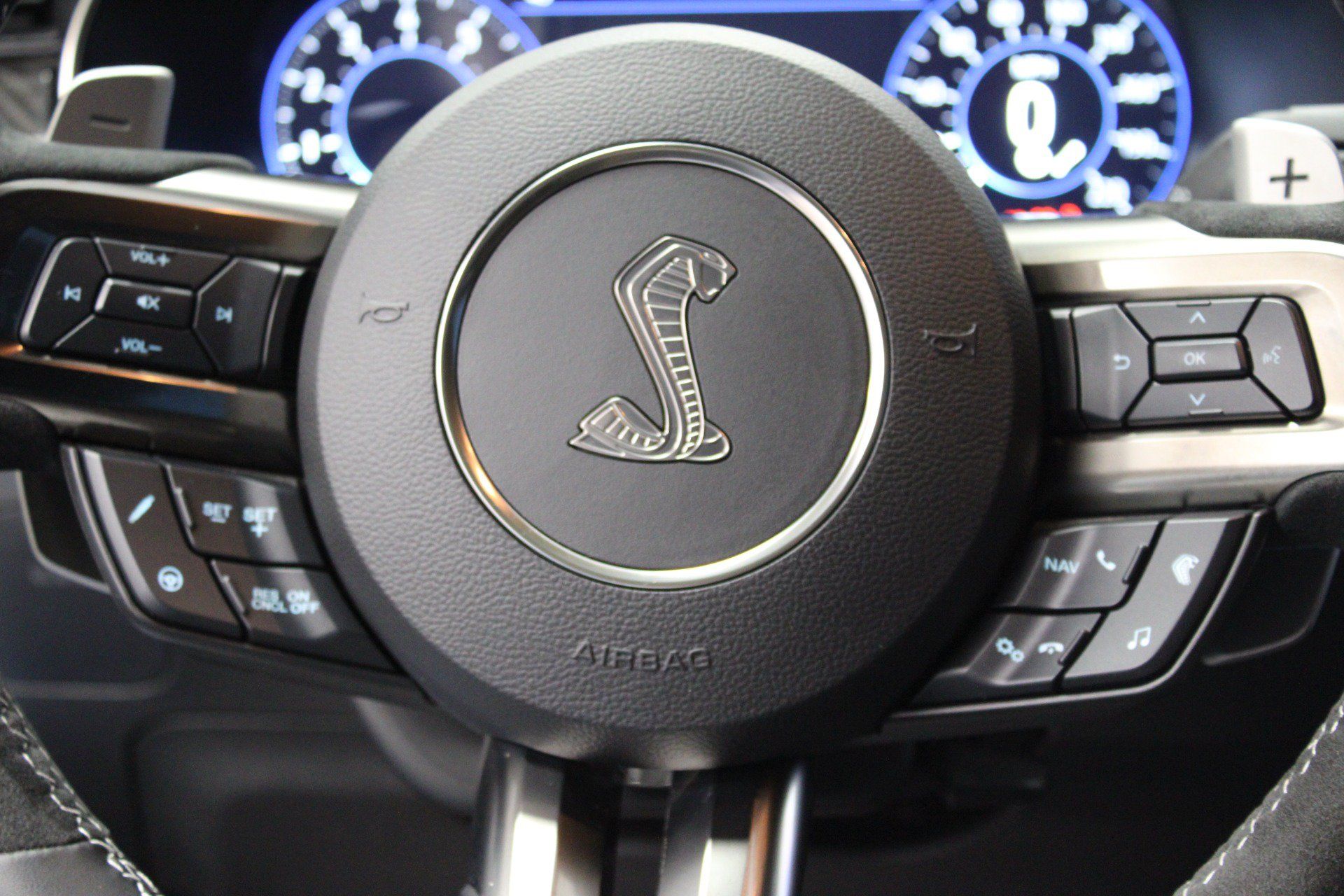 Used 2020 Ford Mustang Shelby GT500 w/ Technology Package RWD image 18