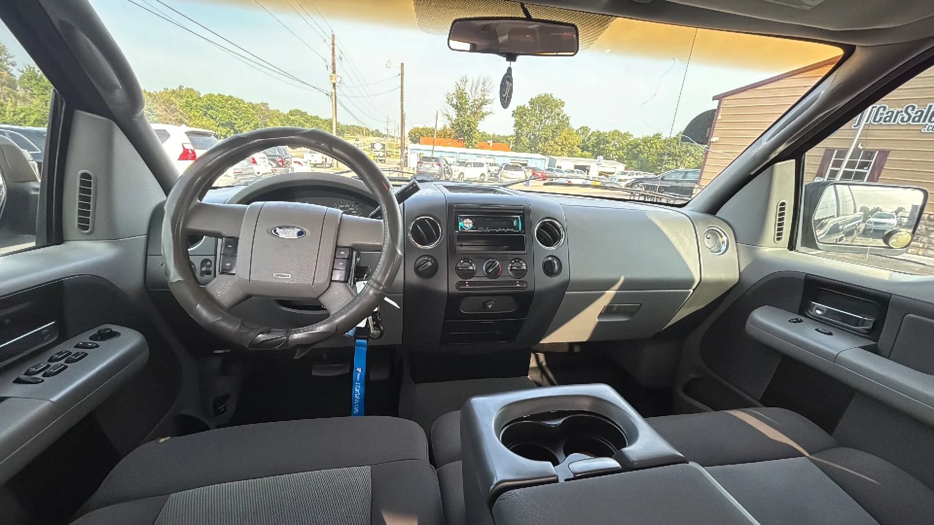 Used 2005 Ford F150 XLT AWD/4WD image 19