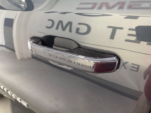 Used 2024 Jeep Wagoneer Series II AWD/4WD image 10