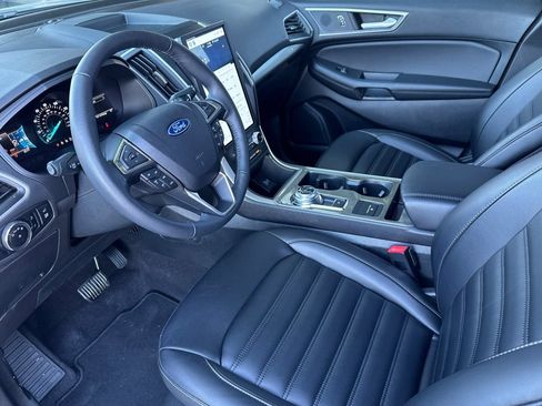 Certified 2024 Ford Edge SEL w/ Convenience Package AWD/4WD image 6