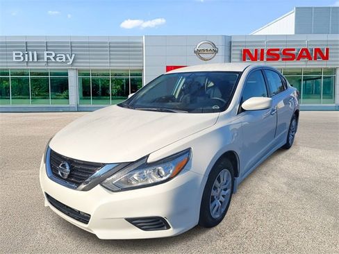 Used 2018 Nissan Altima 2.5 S w/ S Convenience Package image 2