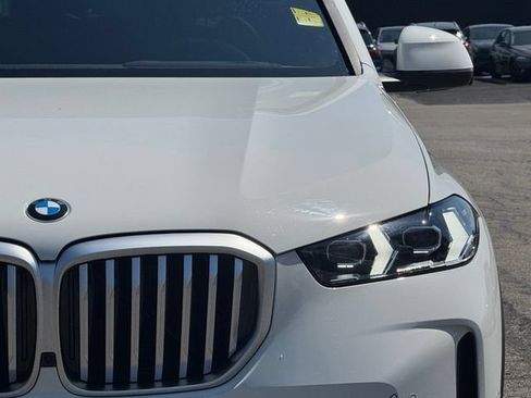 Used 2026 BMW X5 xDrive40i w/ Premium Package AWD/4WD image 10