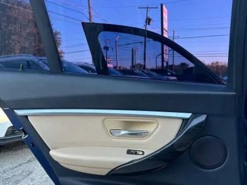 Used 2018 BMW 330i Sedan w/ Convenience Package image 21