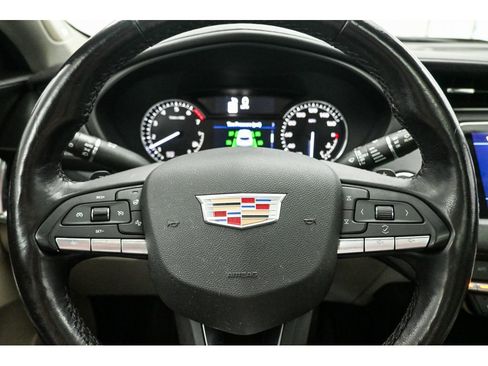 Used 2022 Cadillac XT4 Premium Luxury w/ Enhanced Visibility Package AWD/4WD image 14