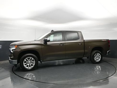 Used 2023 Chevrolet Silverado 1500 LT AWD/4WD image 3